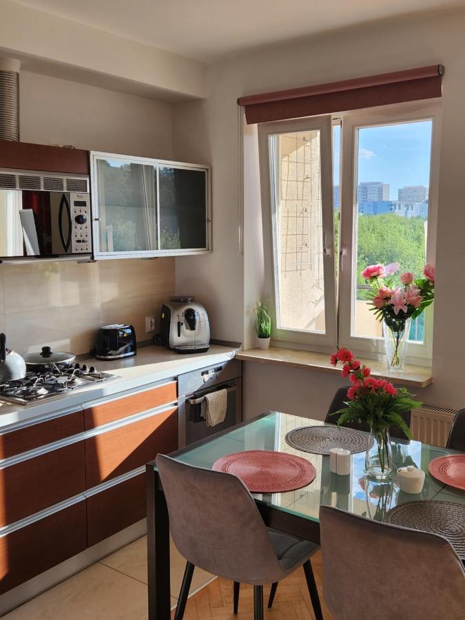 Sloneczny Apartament Bluszczanska Διαμέρισμα Βαρσοβία Εξωτερικό φωτογραφία